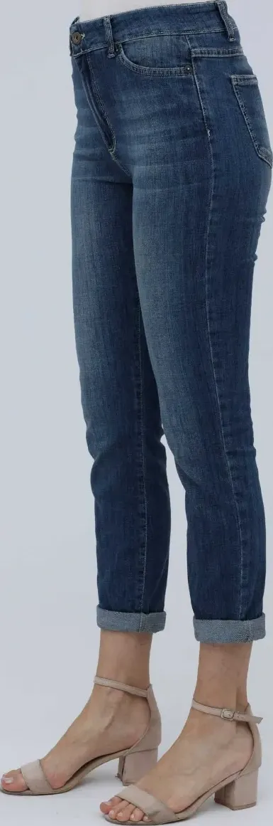 Jeans slim con svolta denim