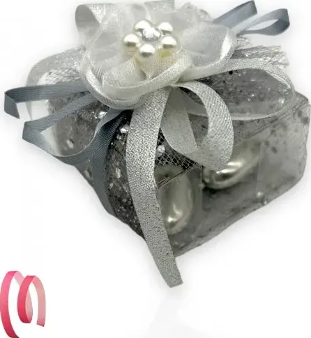 Porta confetti Anniversario in pvc con fiore e nastri ARGENTO