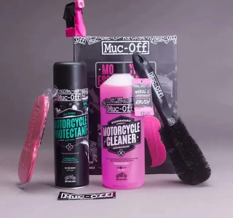 Kit completo per cura della moto Muc Off (motorcycle essentials kit)