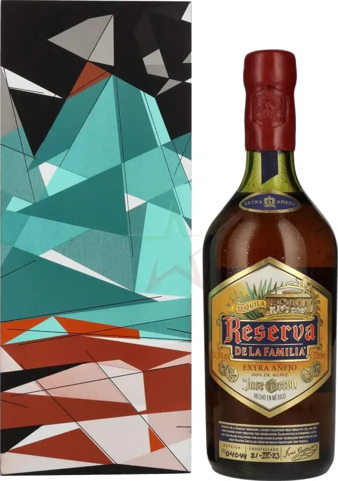 Jos&amp;eacute; cuervo reserva de la familia extra a&amp;ntilde;ejo 100% de agave tequila 2023 in cassa di legno