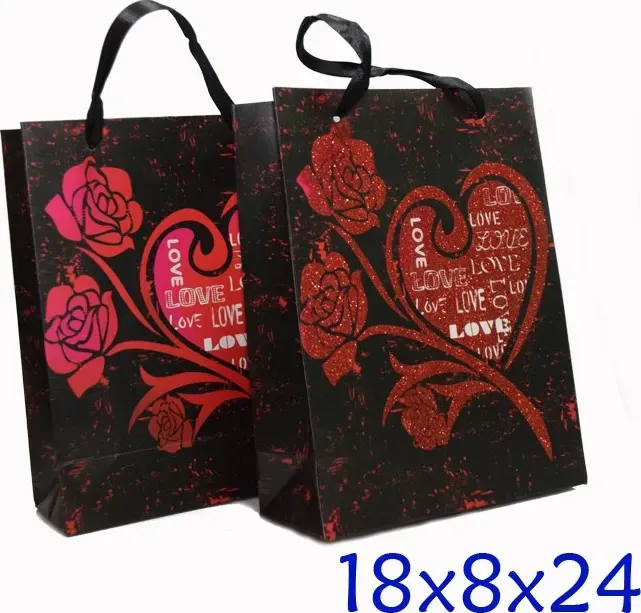 Busta carta shoppers cuore love nera cm 18x8x24